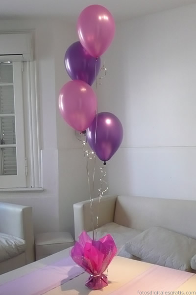 Centro de mesa con globos - Imagui
